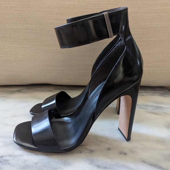Halston Heritage Marylan Mirror Heel Sandal Black 7.5 - Picture 1 of 7